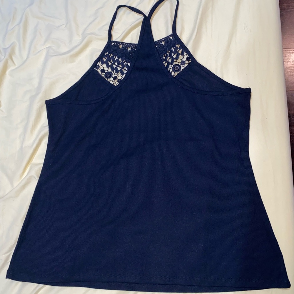 Crochet Front Tank - Picture 2 of 3